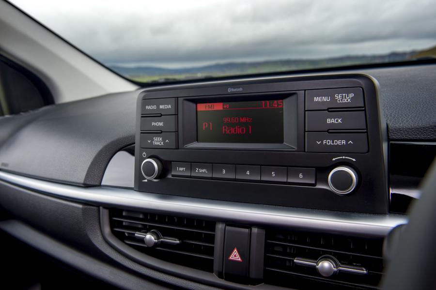 Детали интерьера Kia Picanto GT Line 2017 года  (UK) (фото 83 из 92)